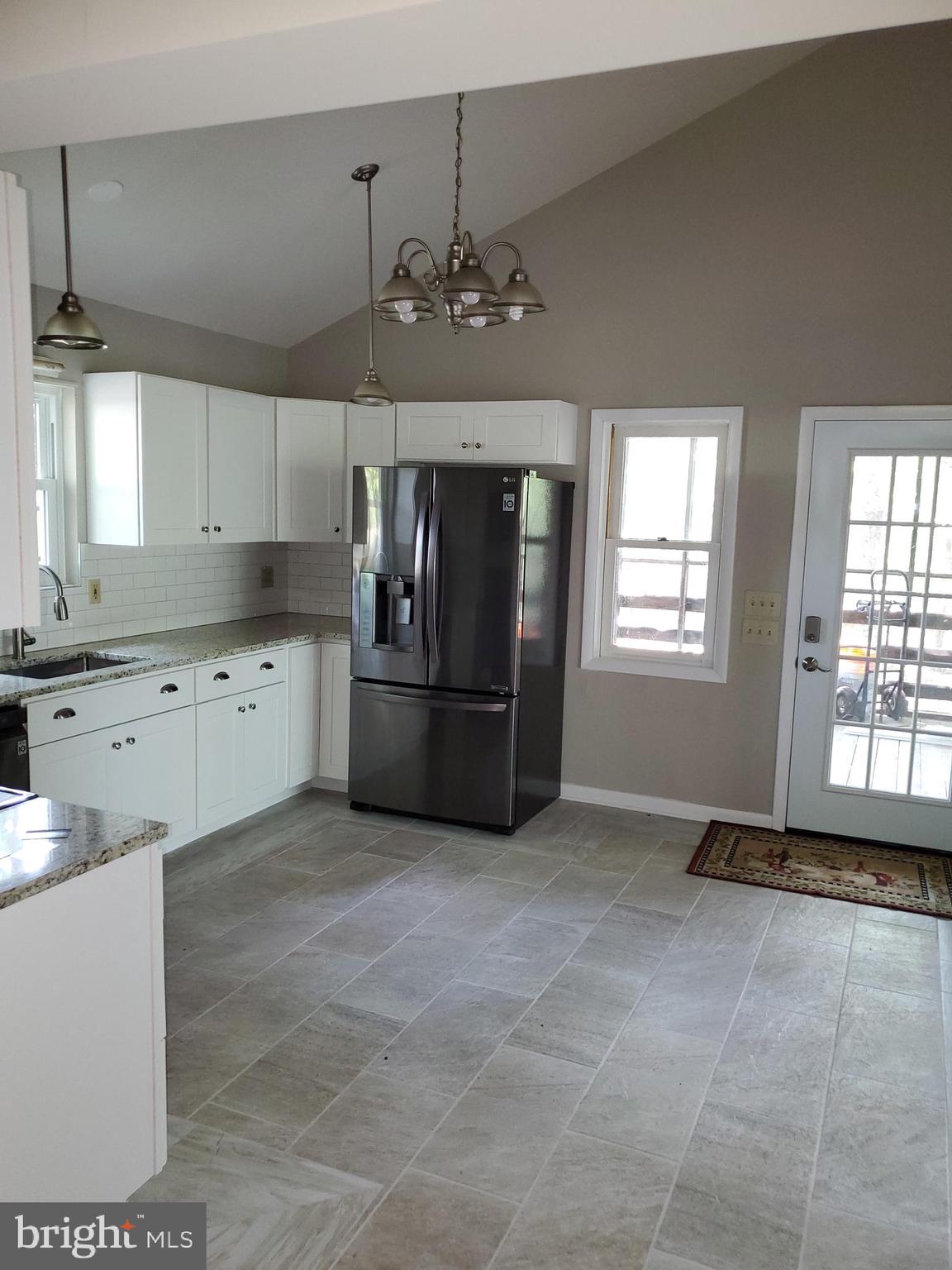 2832 Highland Ridge Road Berkeley Springs, WV 25411 - Photo 9 of 27 Gallery Image 9