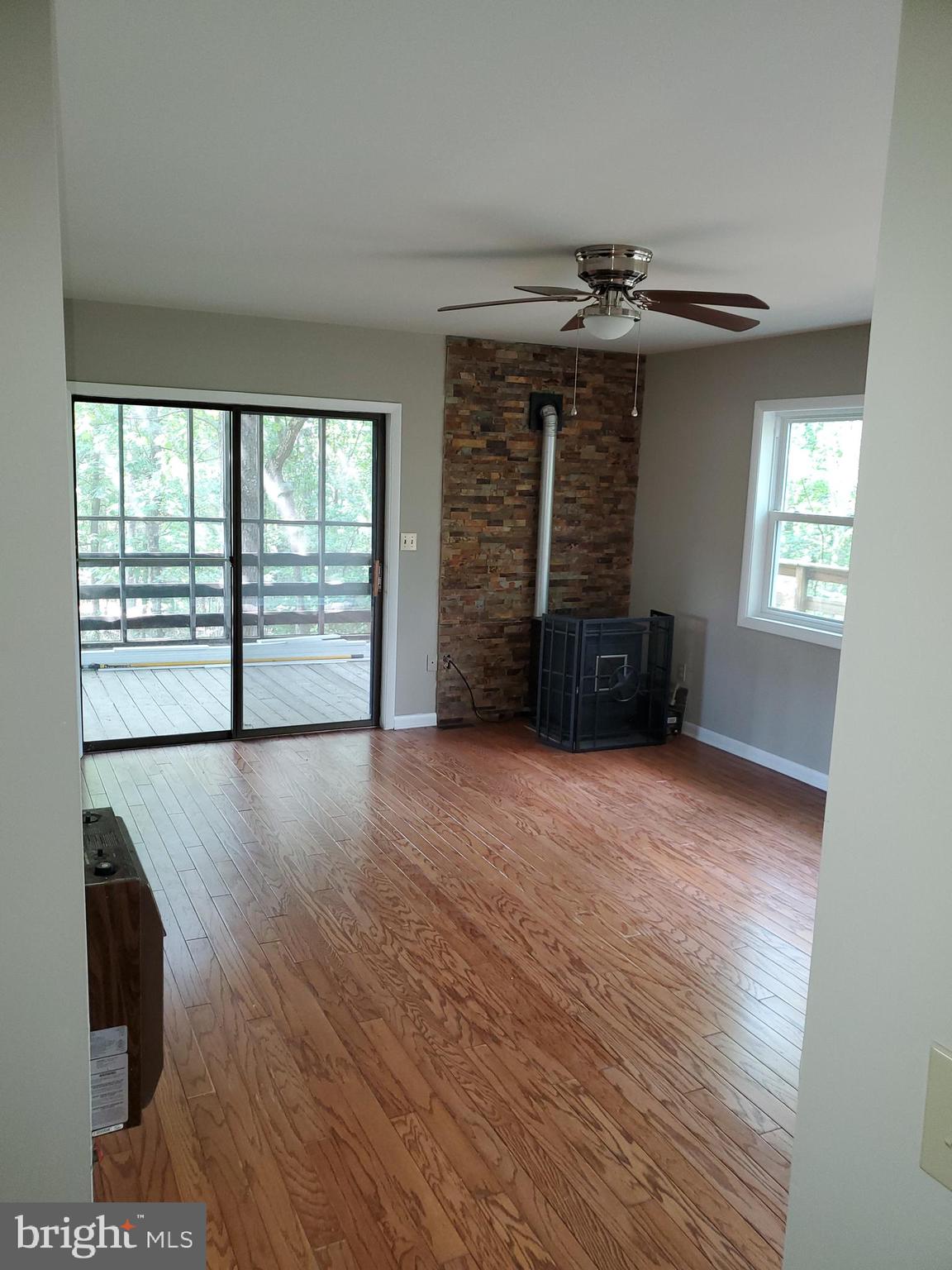 2832 Highland Ridge Road Berkeley Springs, WV 25411 - Photo 10 of 27 Gallery Image 10