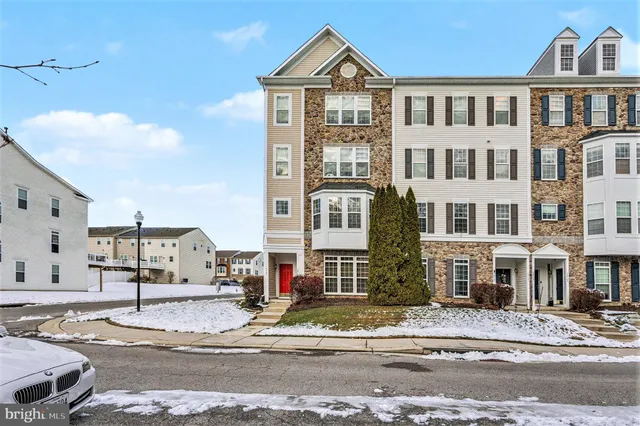 $324,990 | 1670 Mohegan Drive, Unit B, Havre de Grace, MD 21078