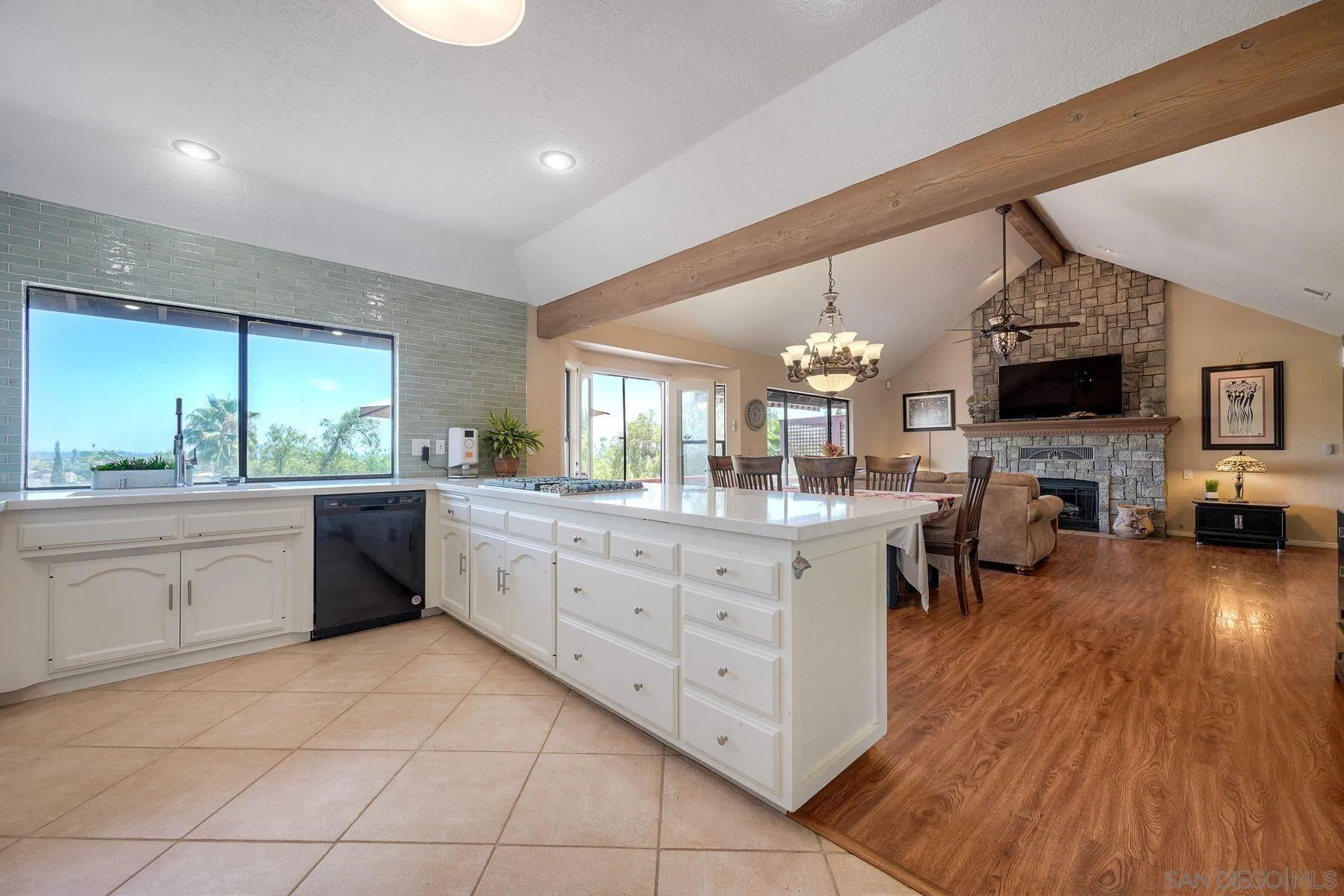 1419 Rimrock Drive Escondido, CA 92027 - Photo 12 of 47 Kitchen