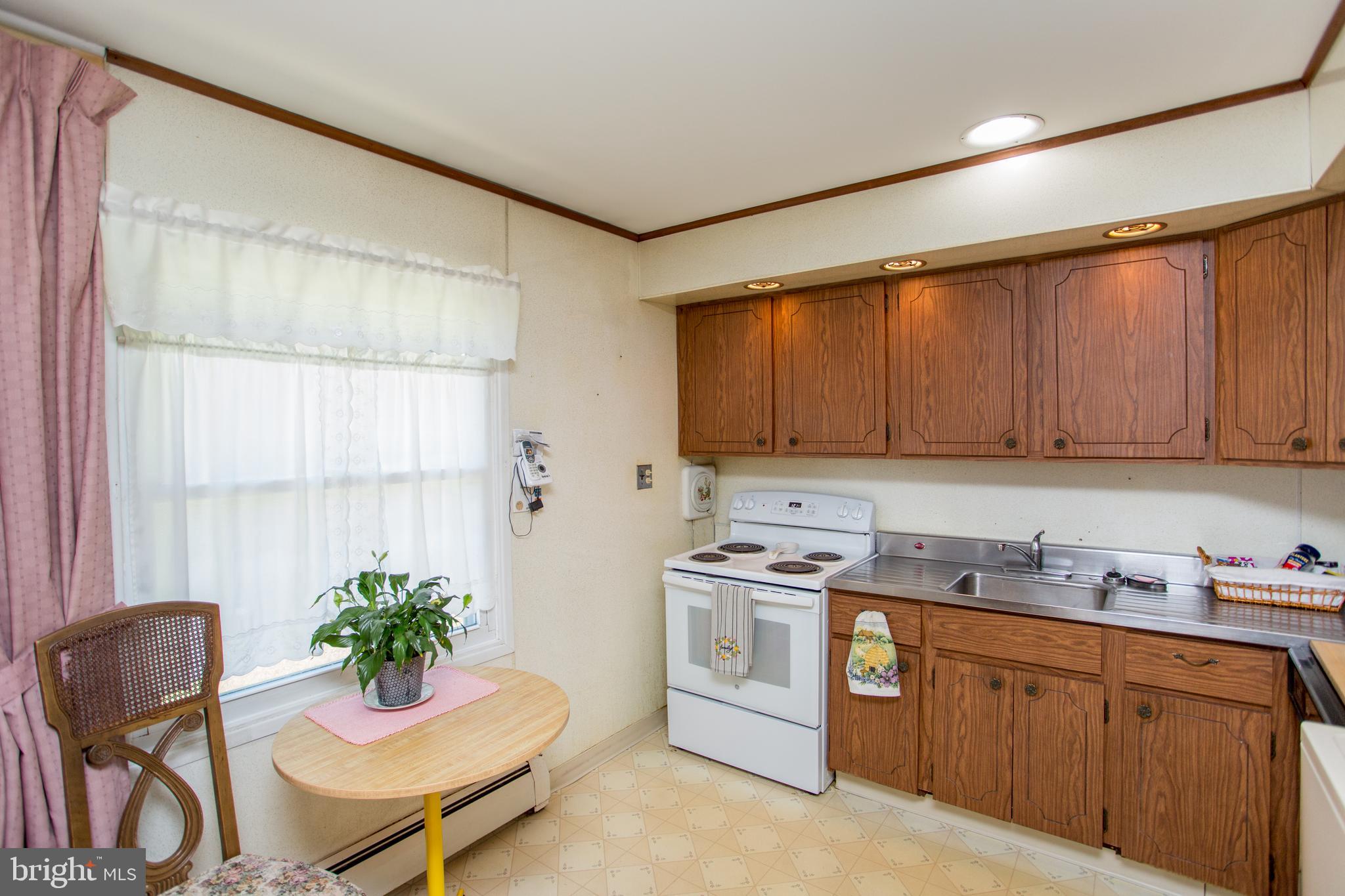 5 Cardinal Road Levittown, PA 19057 - Photo 14 of 23