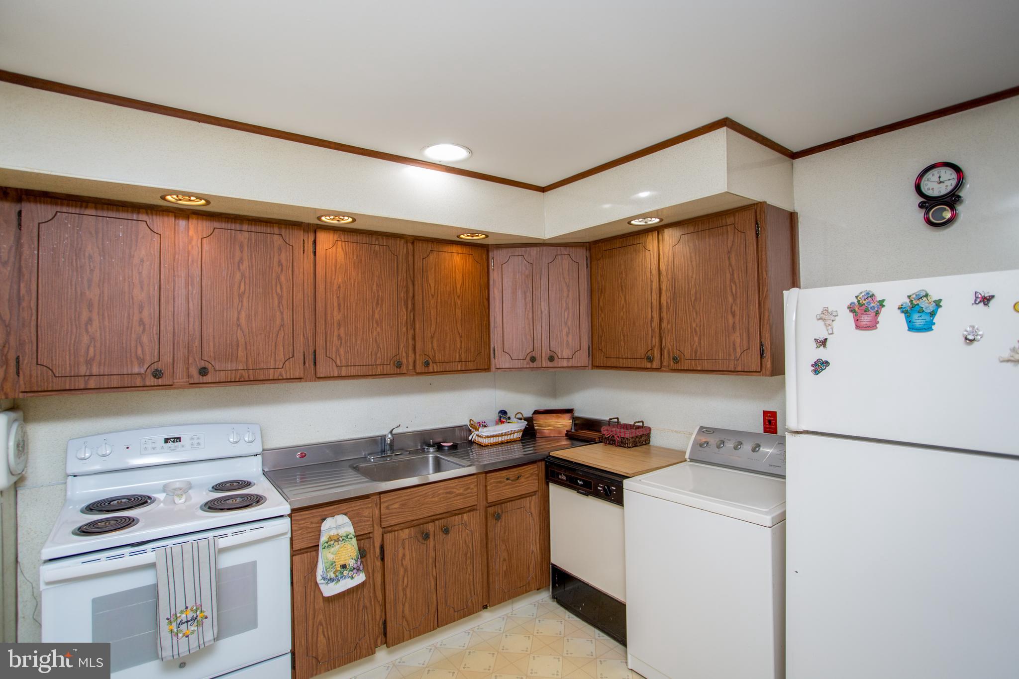5 Cardinal Road Levittown, PA 19057 - Photo 15 of 23