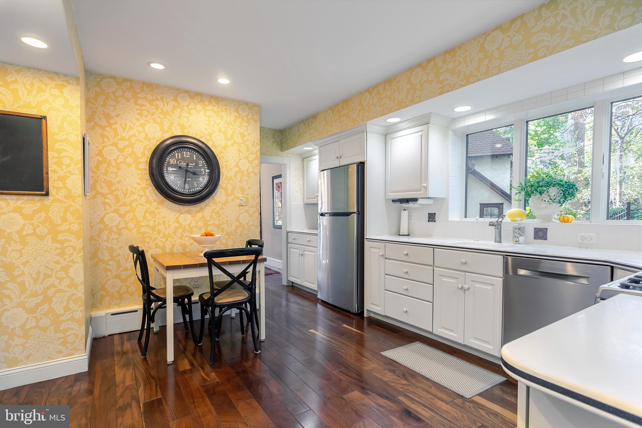 325 Valley Road Havertown, PA 19083 - Photo 18 of 42