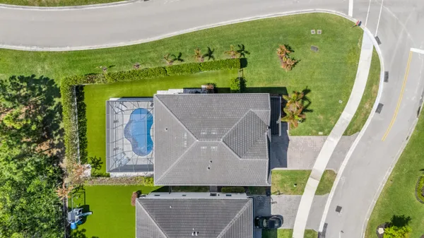 $1,075,000 | 4842 Southwest Millbrook Lane, Stuart, FL 34997