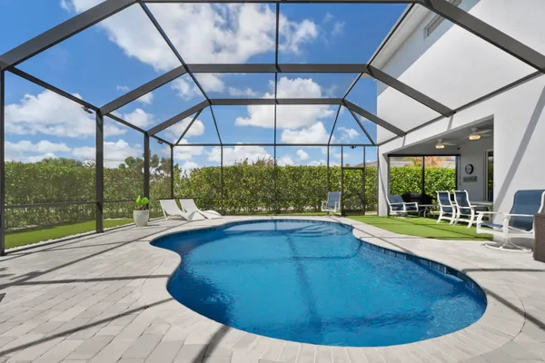 $1,075,000 | 4842 Southwest Millbrook Lane, Stuart, FL 34997