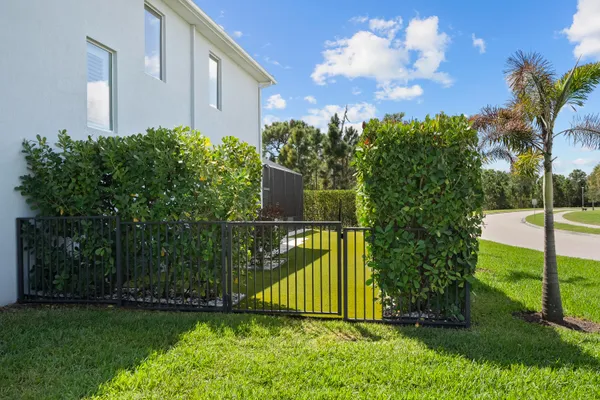 $1,075,000 | 4842 Southwest Millbrook Lane, Stuart, FL 34997