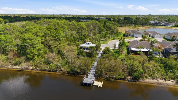 $1,075,000 | 4842 Southwest Millbrook Lane, Stuart, FL 34997