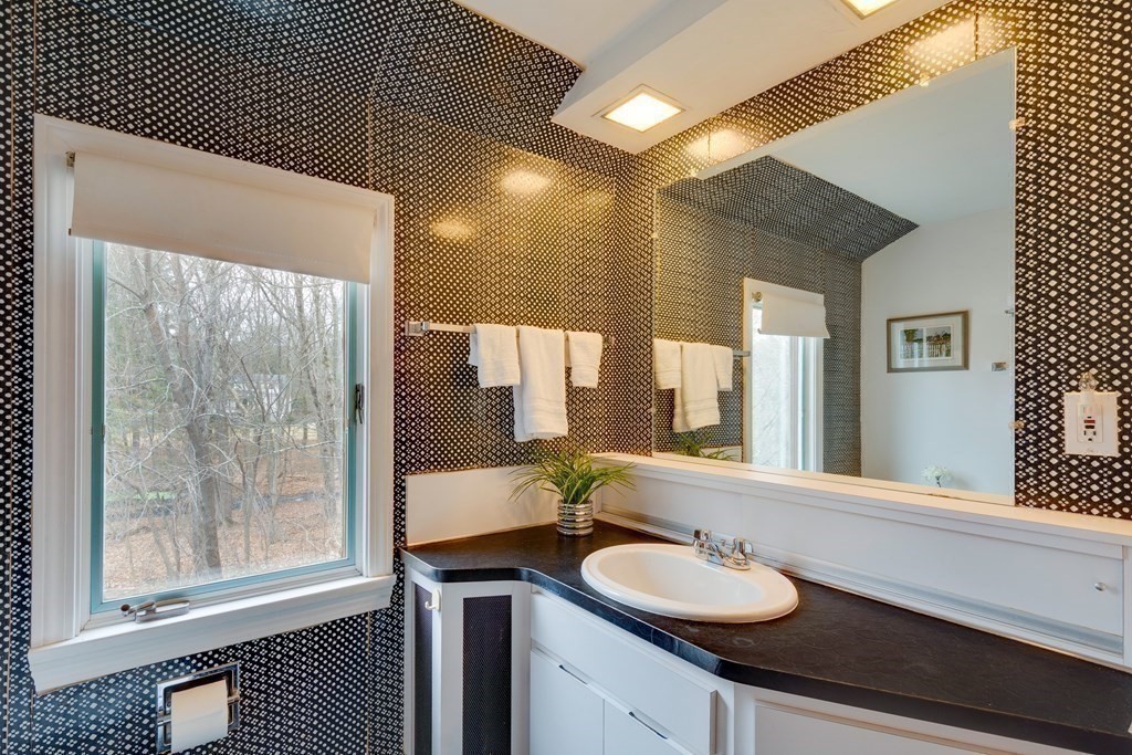 139 South Great Road Lincoln, MA 01773 - Photo 20 of 30 Gallery Image 20