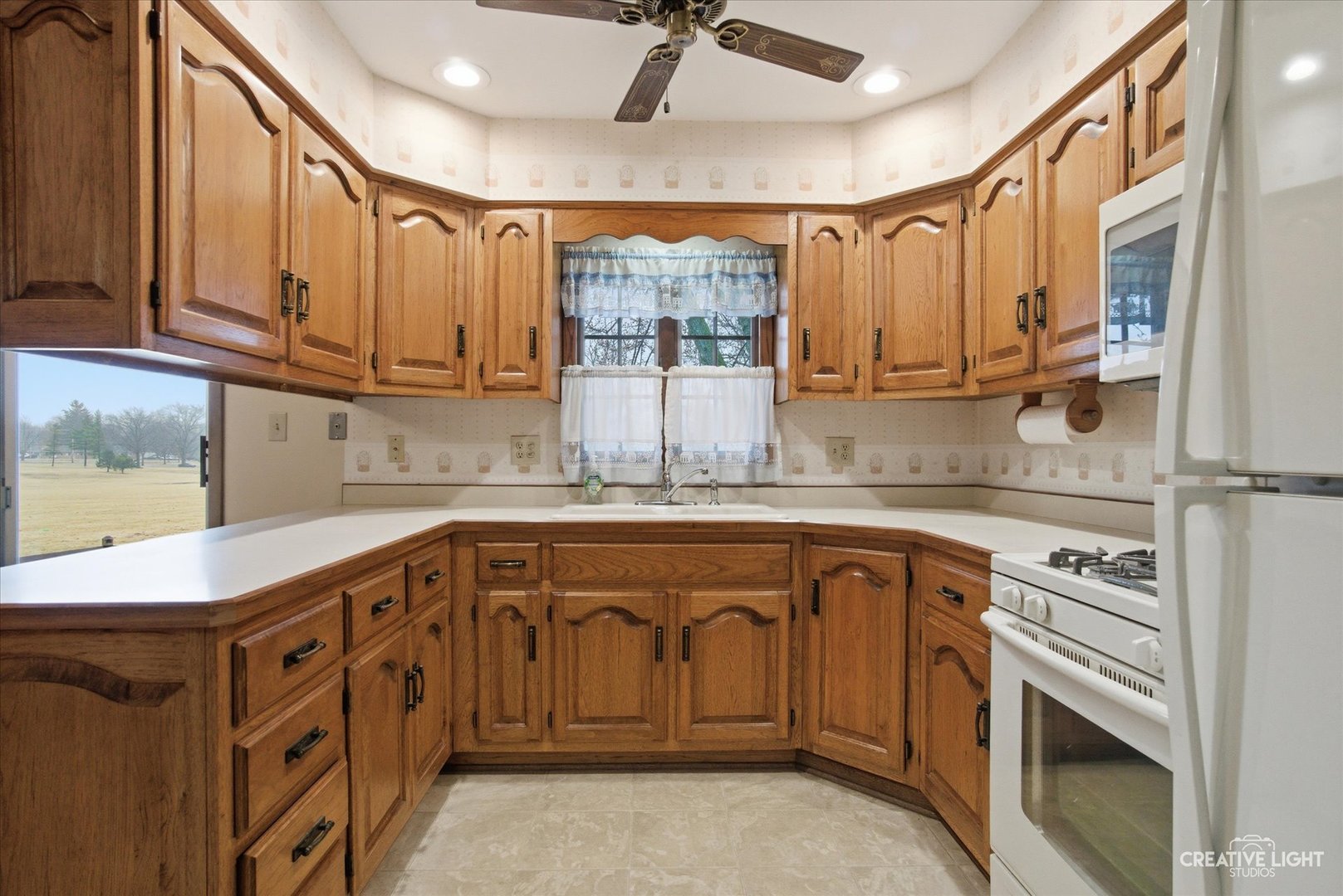 953 Sheffer Road Aurora, IL 60505 - Photo 11 of 39