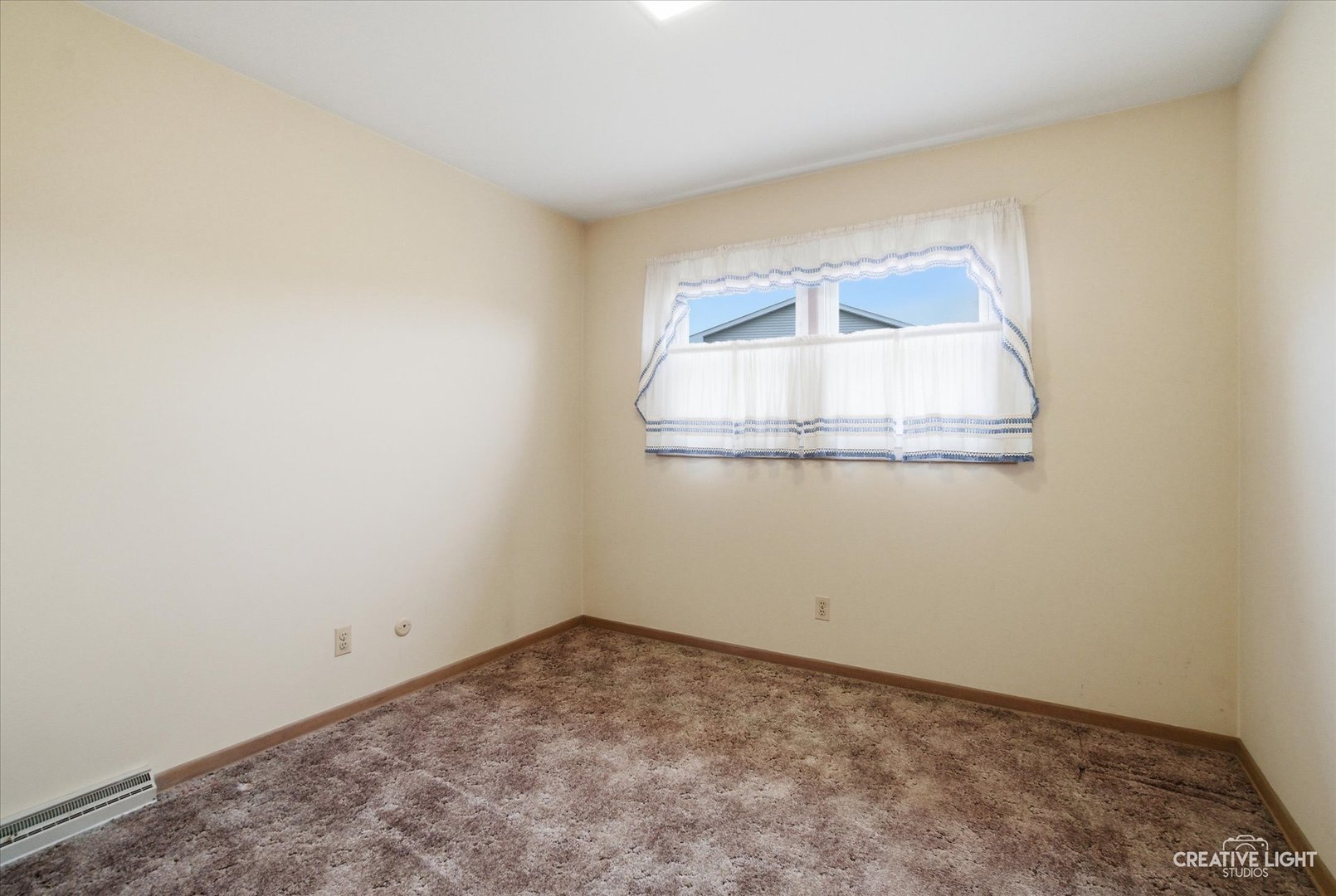 953 Sheffer Road Aurora, IL 60505 - Photo 14 of 39