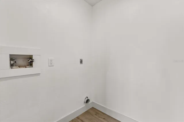 $299,000 | 2929 Woodland Drive, Edgewater, FL 32141