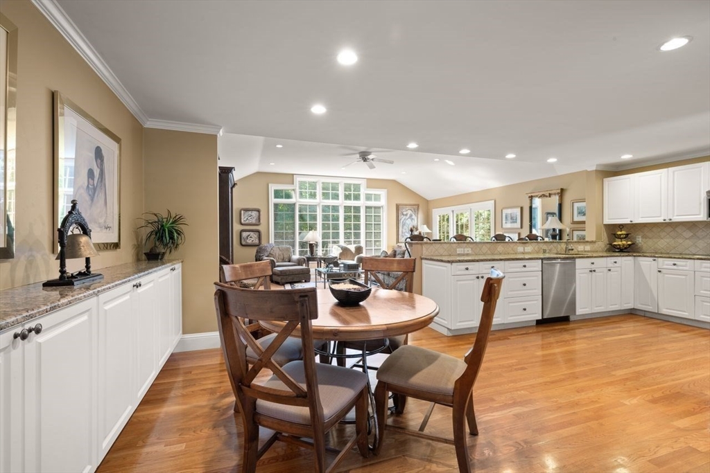 234 Hampton Road Sharon, MA 02067 - Photo 12 of 40 Gallery Image 12