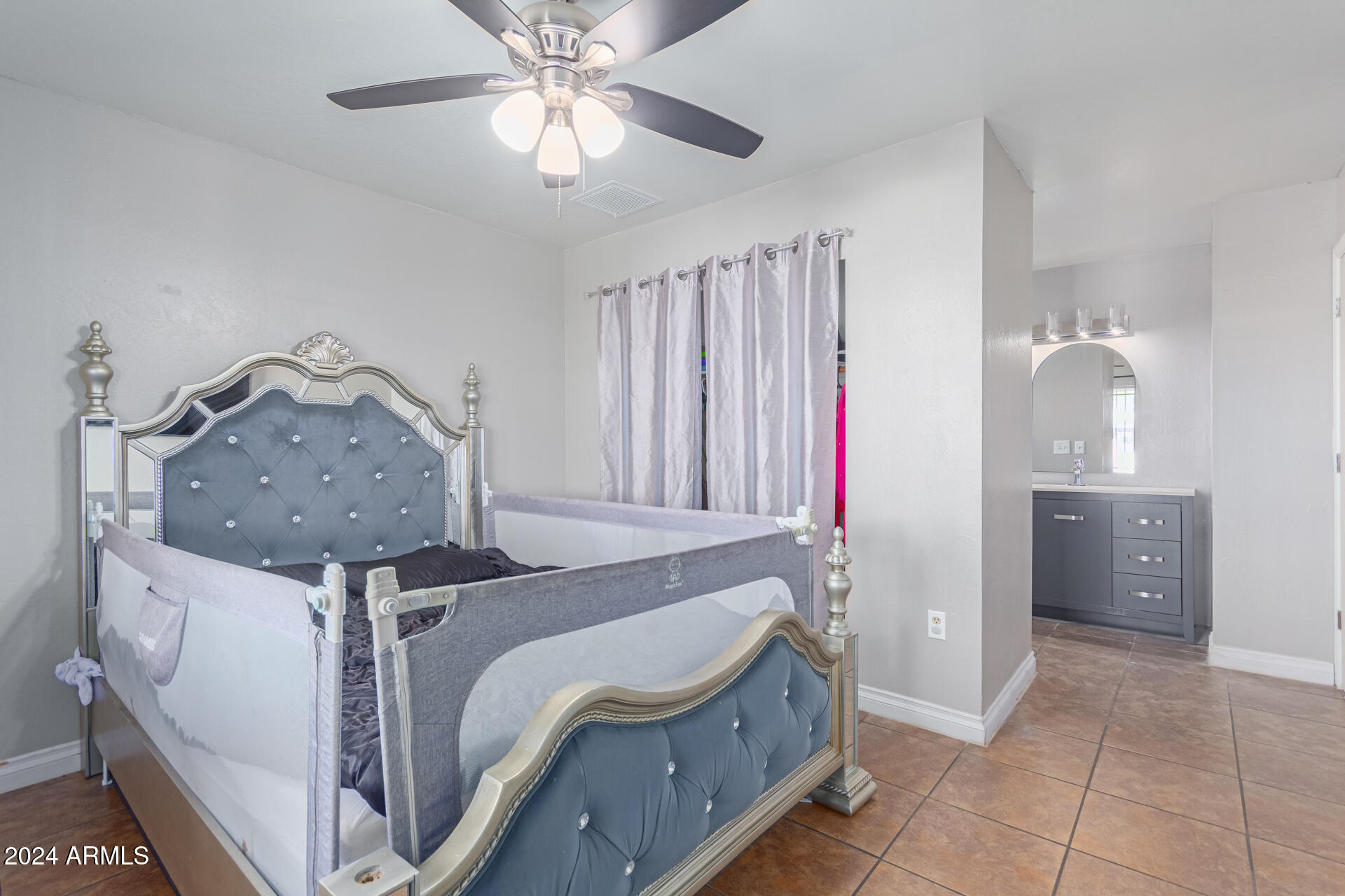 3208 West Granada Road Phoenix, AZ 85009 - Photo 6 of 12 16 - Granada