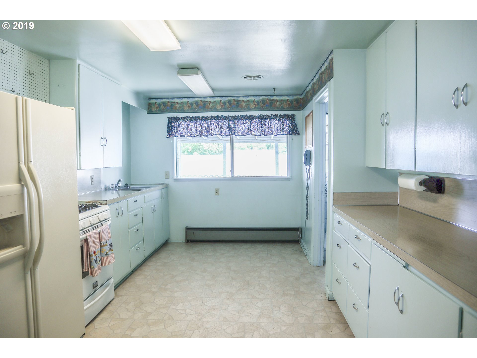 195 Airport Road Lebanon, OR 97355 - Photo 12 of 25 Gallery Image 12
