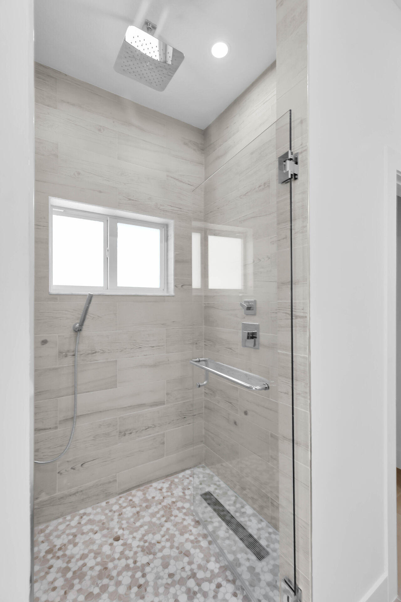 21 Tina Place Key Largo, FL 33037 - Photo 23 of 42 Main Bath - Shower