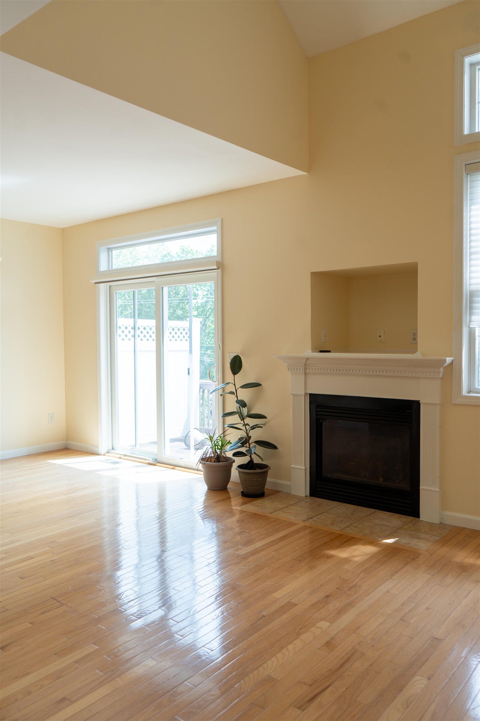 27 Reed Drive, Unit 27 Bedford, NH 03110 - Photo 9 of 24