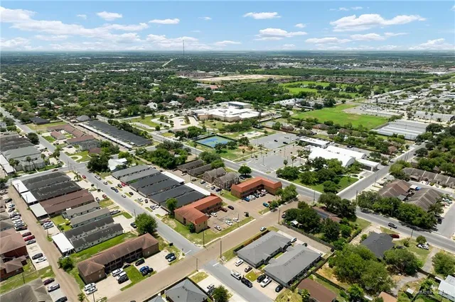 $1,389,000 | 301-303 South Palm Drive, Pharr, TX 78577