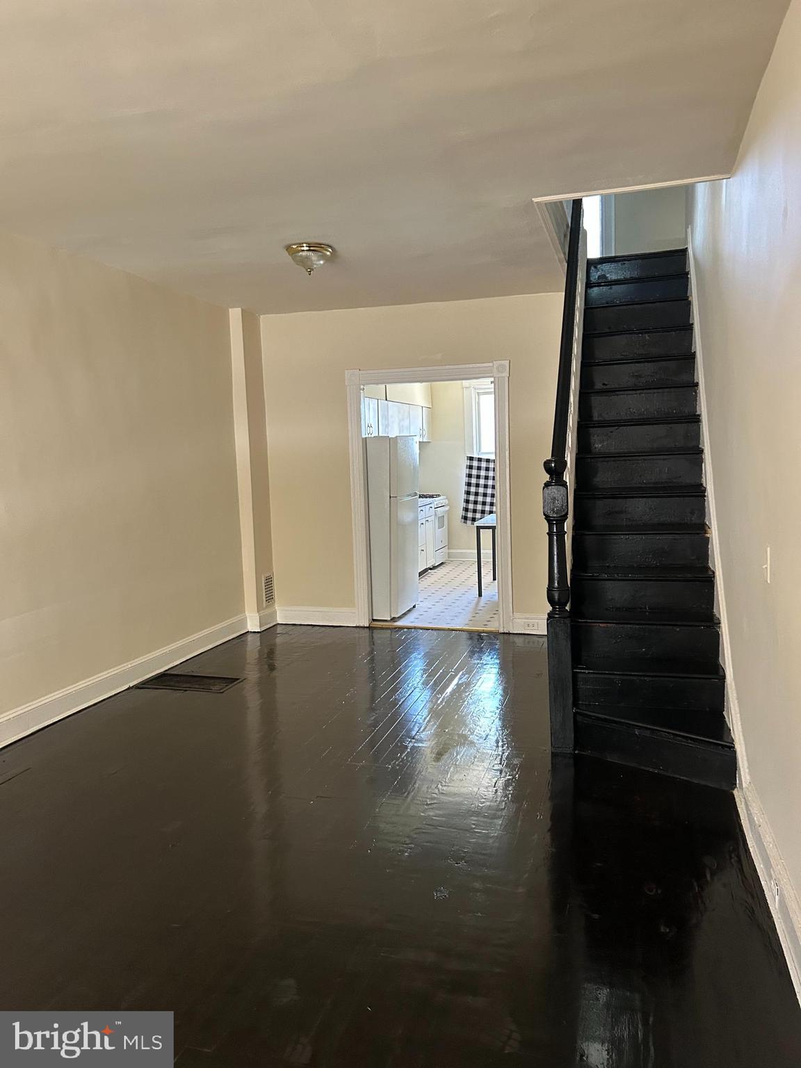 1759 Cliftview Avenue Baltimore, MD 21213 - Photo 4 of 14