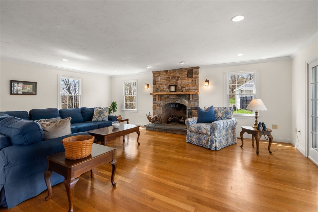 63 Uxbridge Road Sutton, MA 01590 - Photo 16 of 42