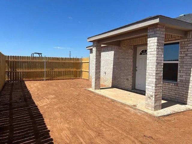$1,450 | 7441 4th Street, Lubbock, TX 79416