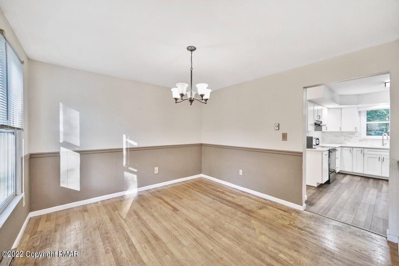 256 Middle Road Tannersville, PA 18372 - Photo 11 of 47 Dining Room