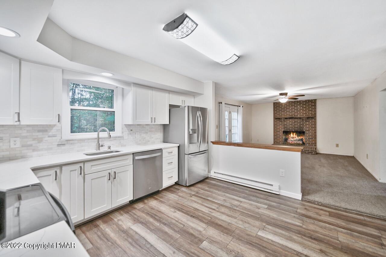 256 Middle Road Tannersville, PA 18372 - Photo 12 of 47 Kitchen