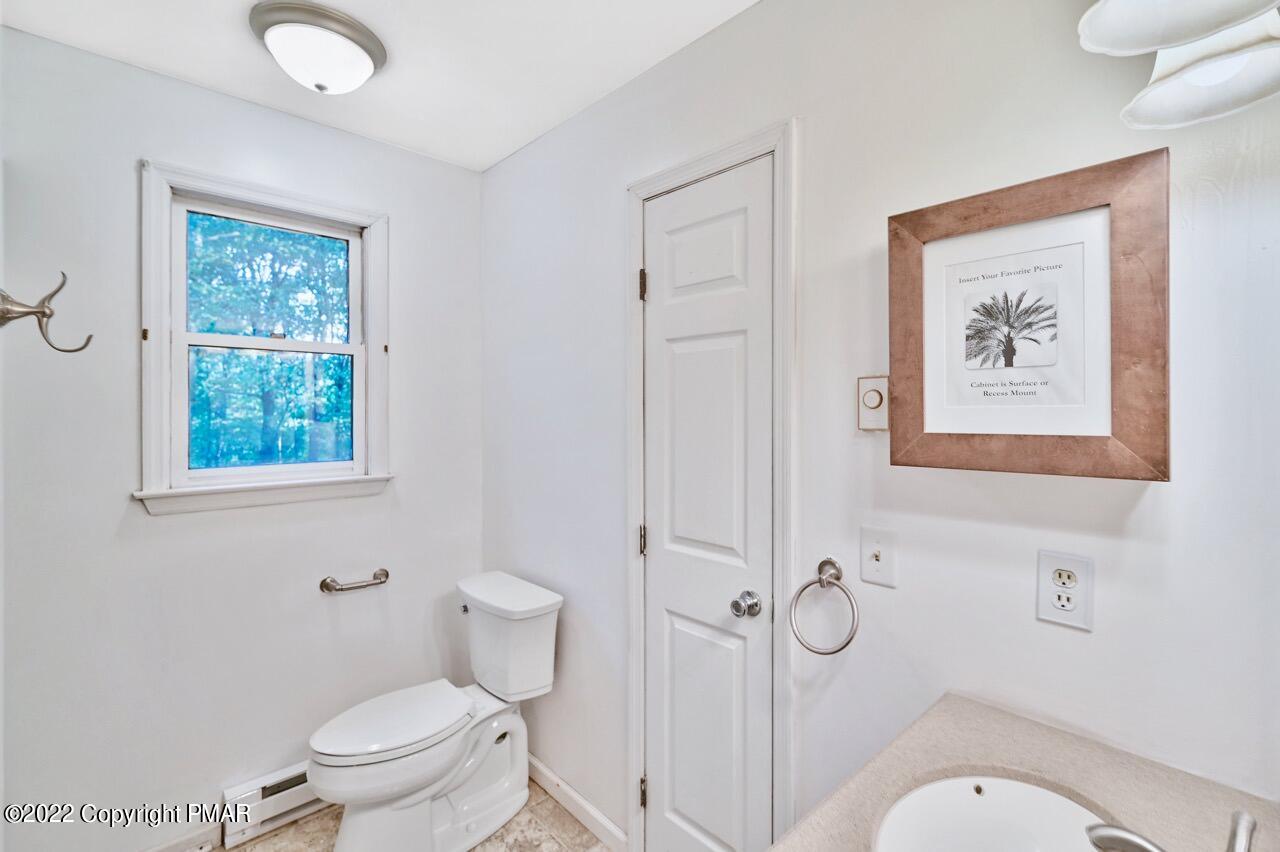 256 Middle Road Tannersville, PA 18372 - Photo 27 of 47 Master Bathroom