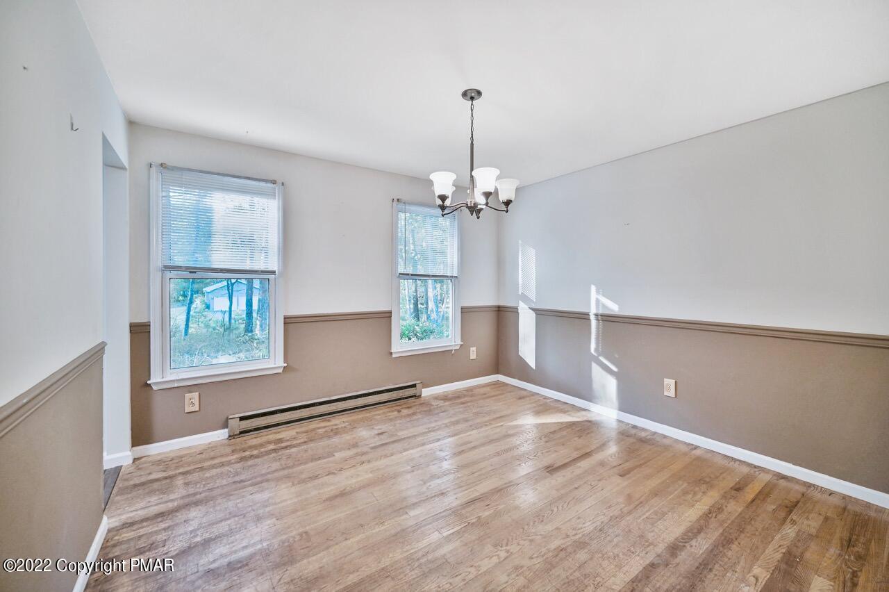 256 Middle Road Tannersville, PA 18372 - Photo 9 of 47 Dining Room