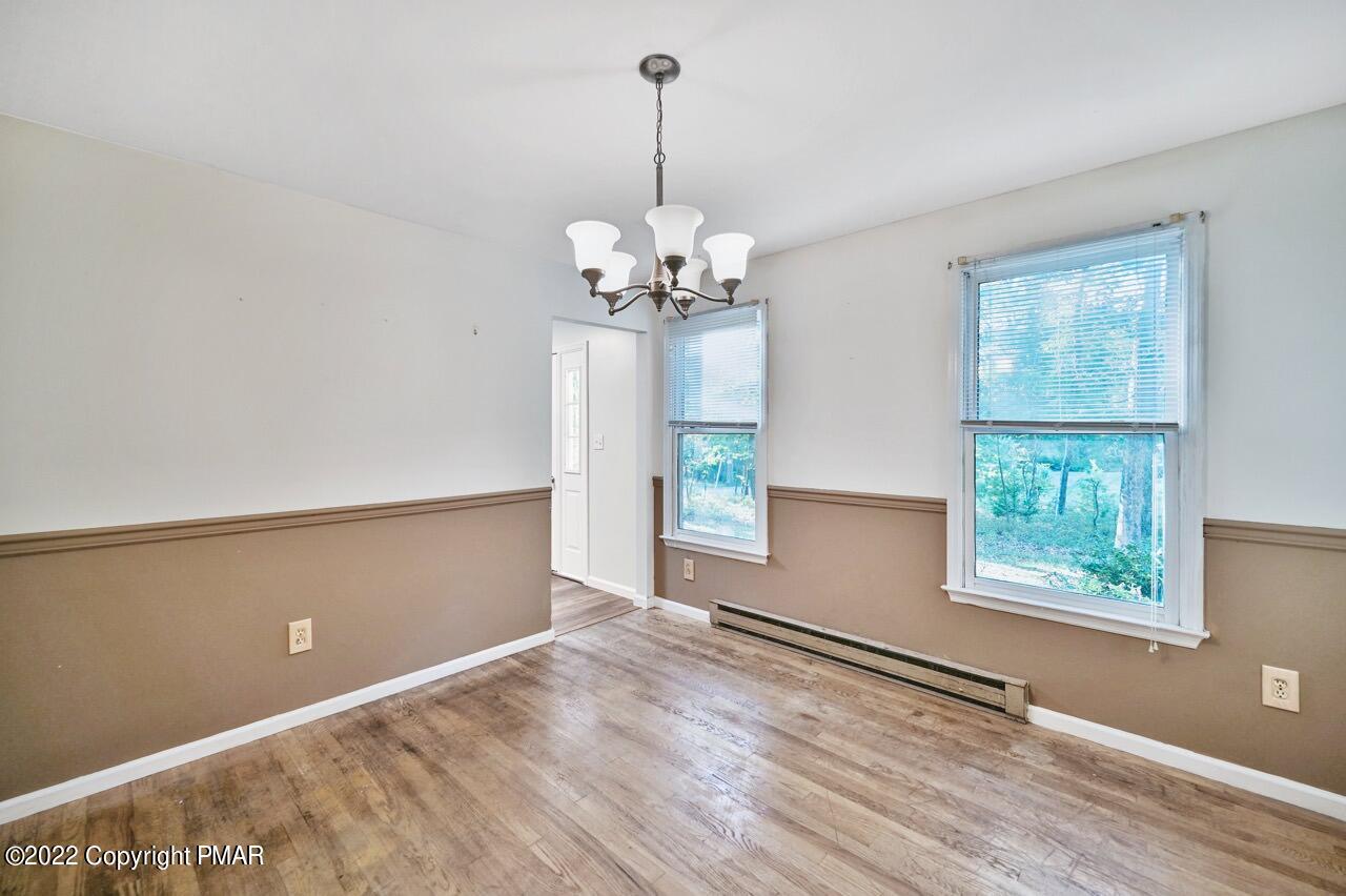 256 Middle Road Tannersville, PA 18372 - Photo 10 of 47 Dining Room
