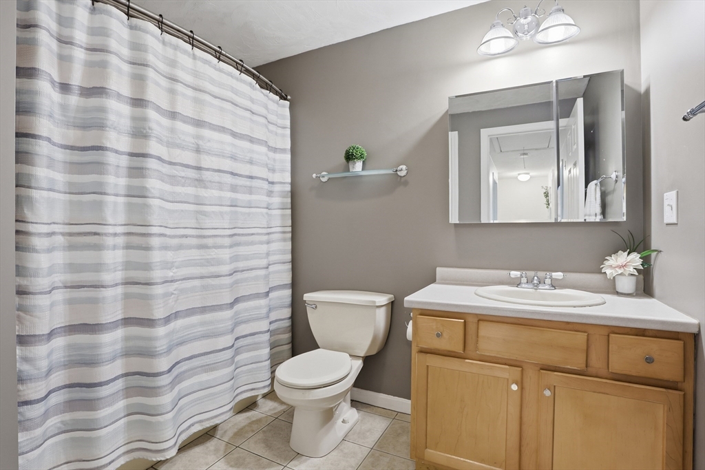 1185 Main Street, Unit 4 Clinton, MA 01510 - Photo 27 of 36
