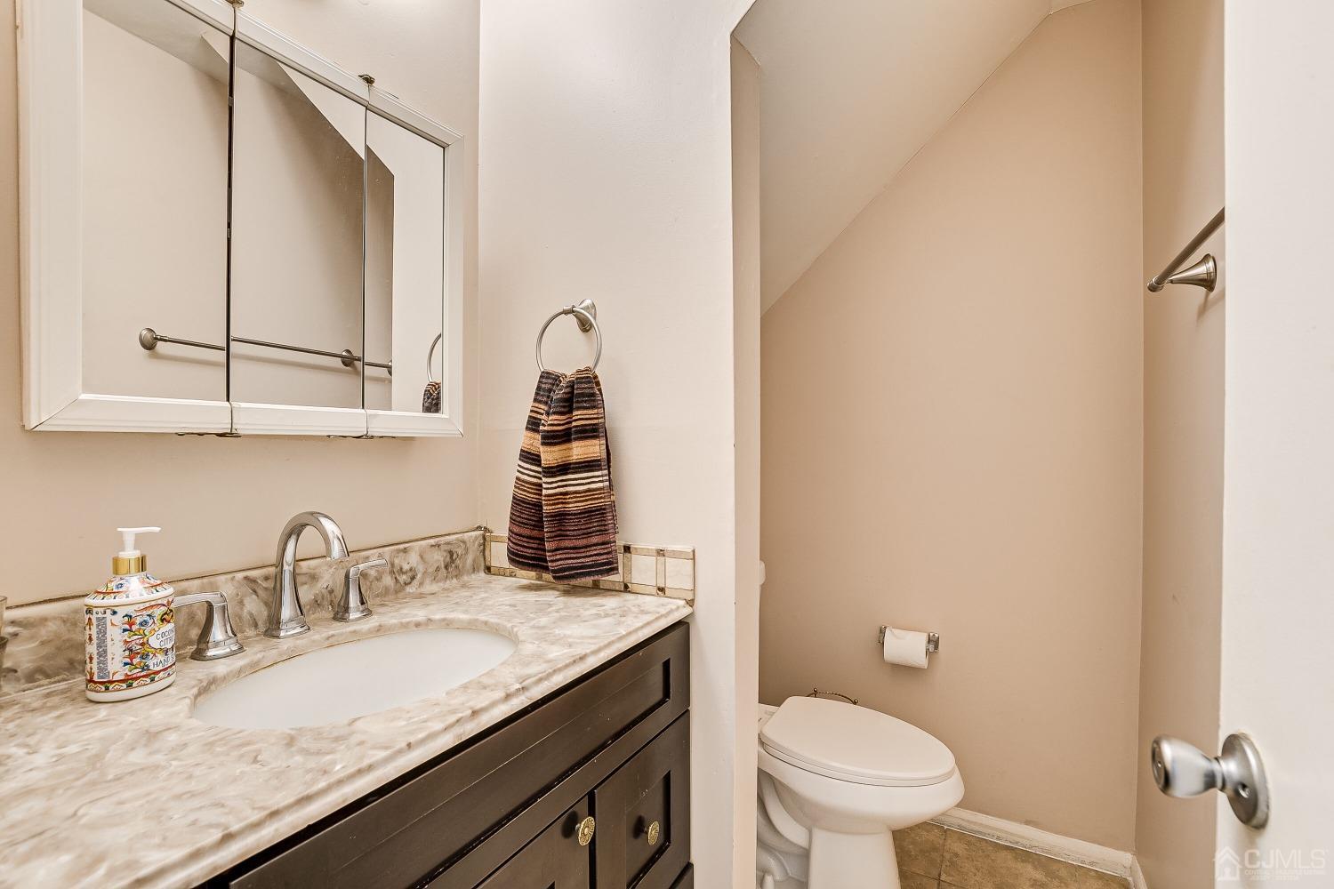 6 Sagamore Avenue South Edison, NJ 08820 - Photo 19 of 34