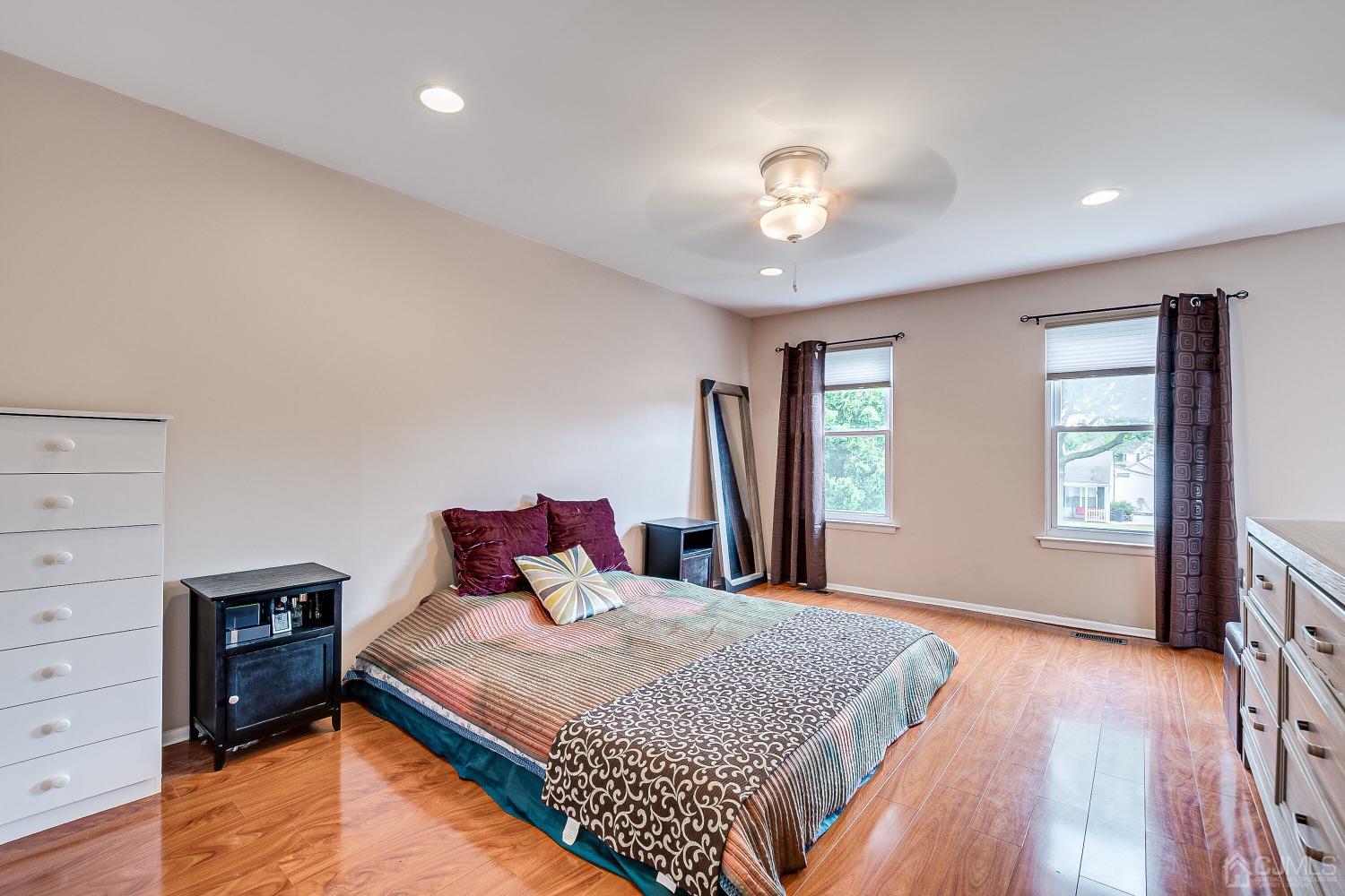 6 Sagamore Avenue South Edison, NJ 08820 - Photo 23 of 34