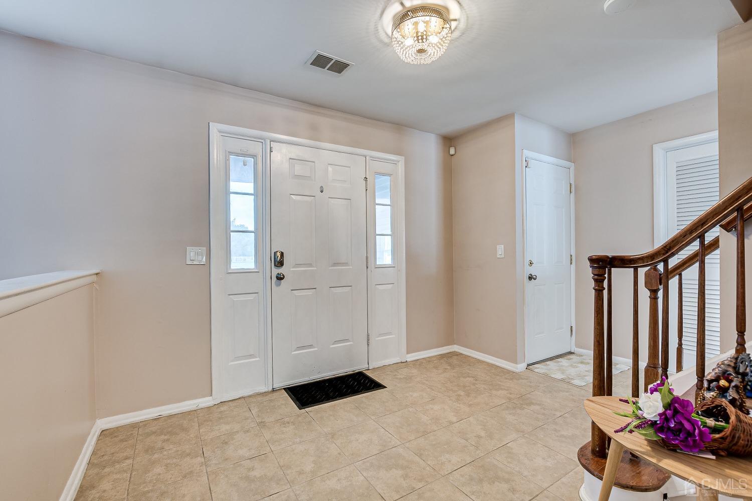 6 Sagamore Avenue South Edison, NJ 08820 - Photo 3 of 34