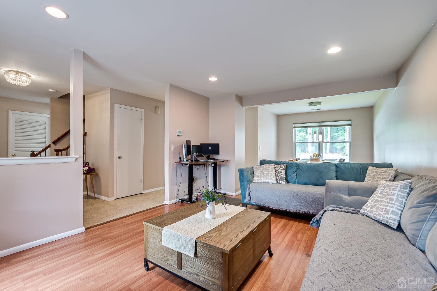 6 Sagamore Avenue South Edison, NJ 08820 - Photo 10 of 34