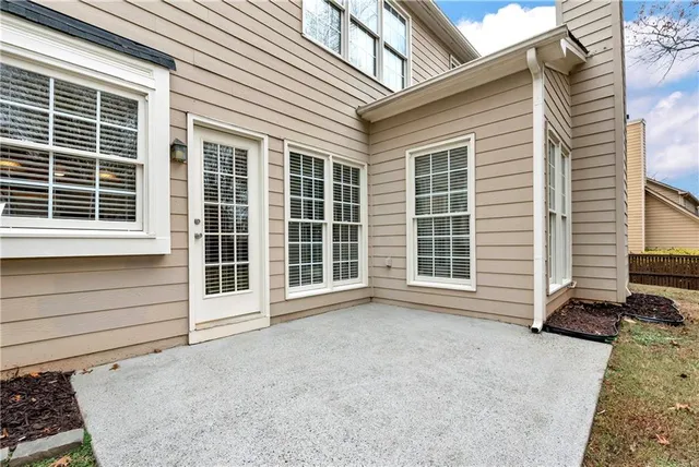 a view of yard with tree s