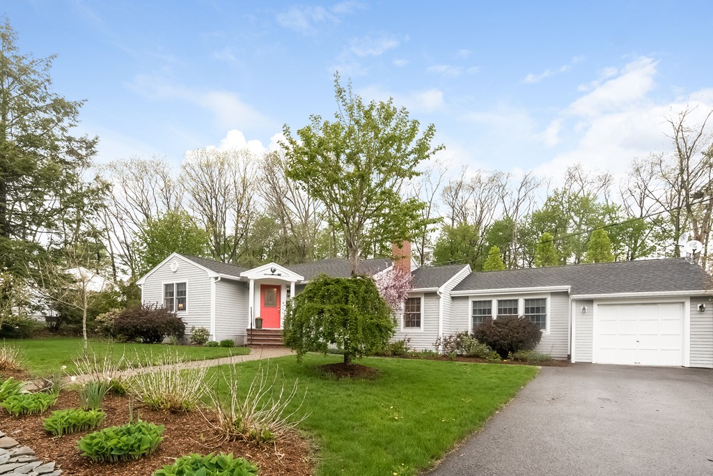 19 Thomas Road Lynnfield, MA 01940 - Photo 1 of 30 Gallery Image 1