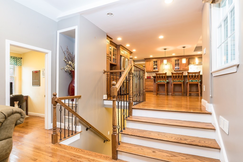 19 Thomas Road Lynnfield, MA 01940 - Photo 16 of 30 Gallery Image 16