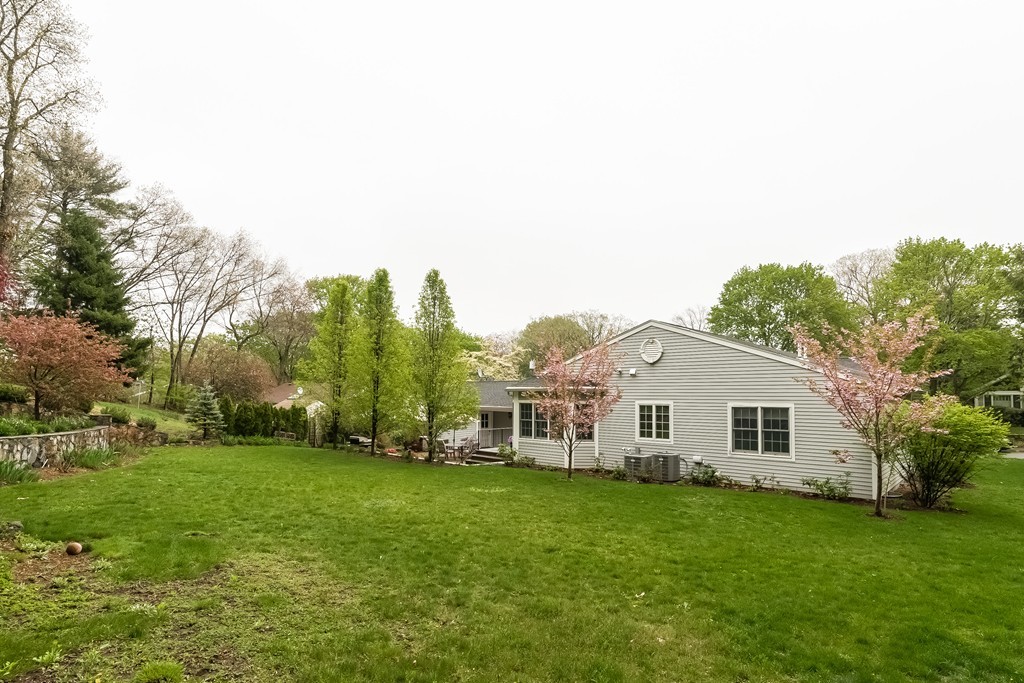 19 Thomas Road Lynnfield, MA 01940 - Photo 28 of 30 Gallery Image 28