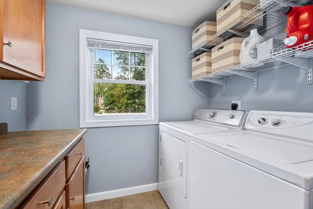 15 Greenridge Road Dracut, MA 01826 - Photo 11 of 31 Gallery Image 11