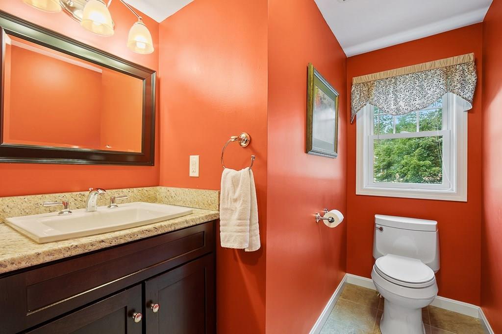 15 Greenridge Road Dracut, MA 01826 - Photo 10 of 31 Gallery Image 10
