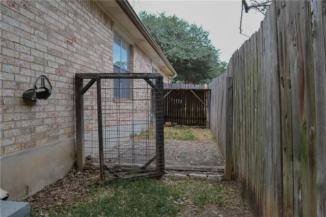 $1,995 | 1711 Chamois Knoll, Round Rock, TX 78664