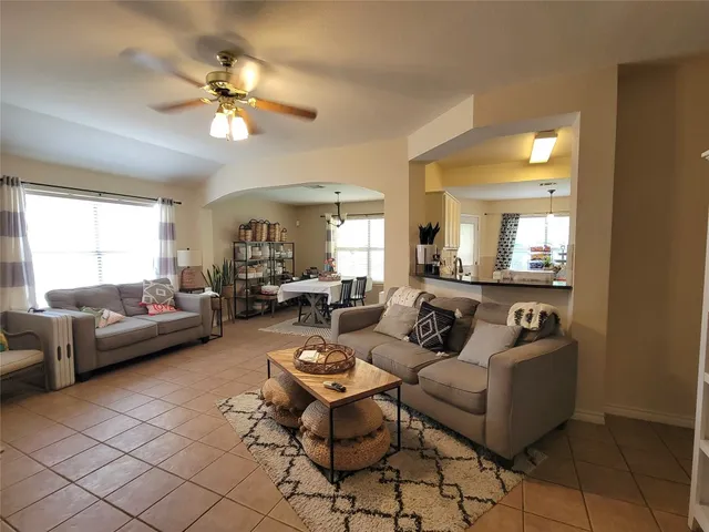 $1,995 | 1711 Chamois Knoll, Round Rock, TX 78664