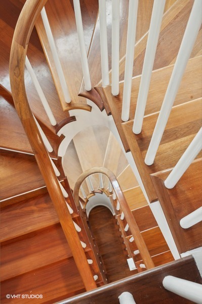 807 Cherry Street Winnetka, IL 60093 - Photo 25 of 37 a view of entryway