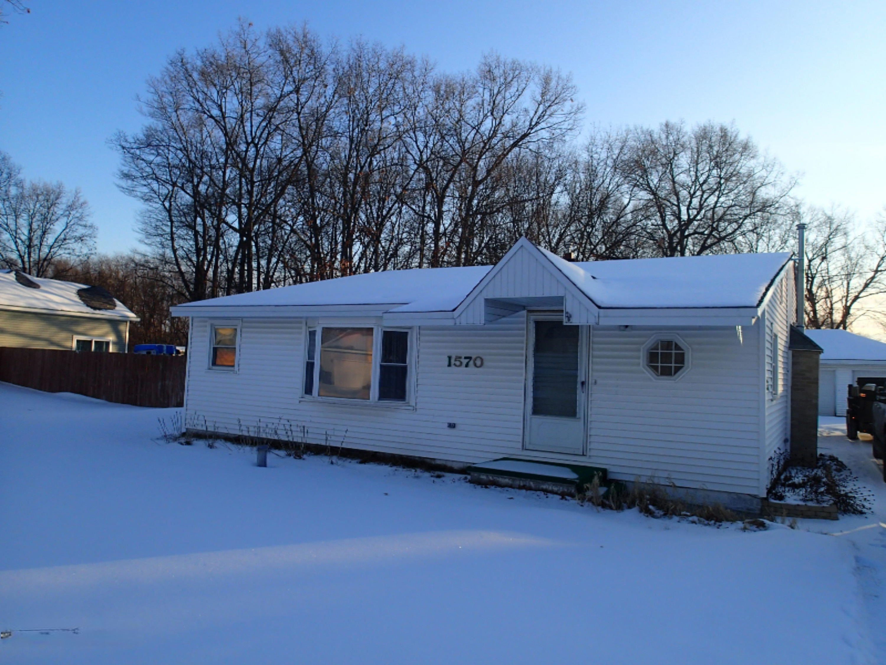 1570 Joslyn Road Muskegon, MI 49445 - Photo 1 of 20 P1290001