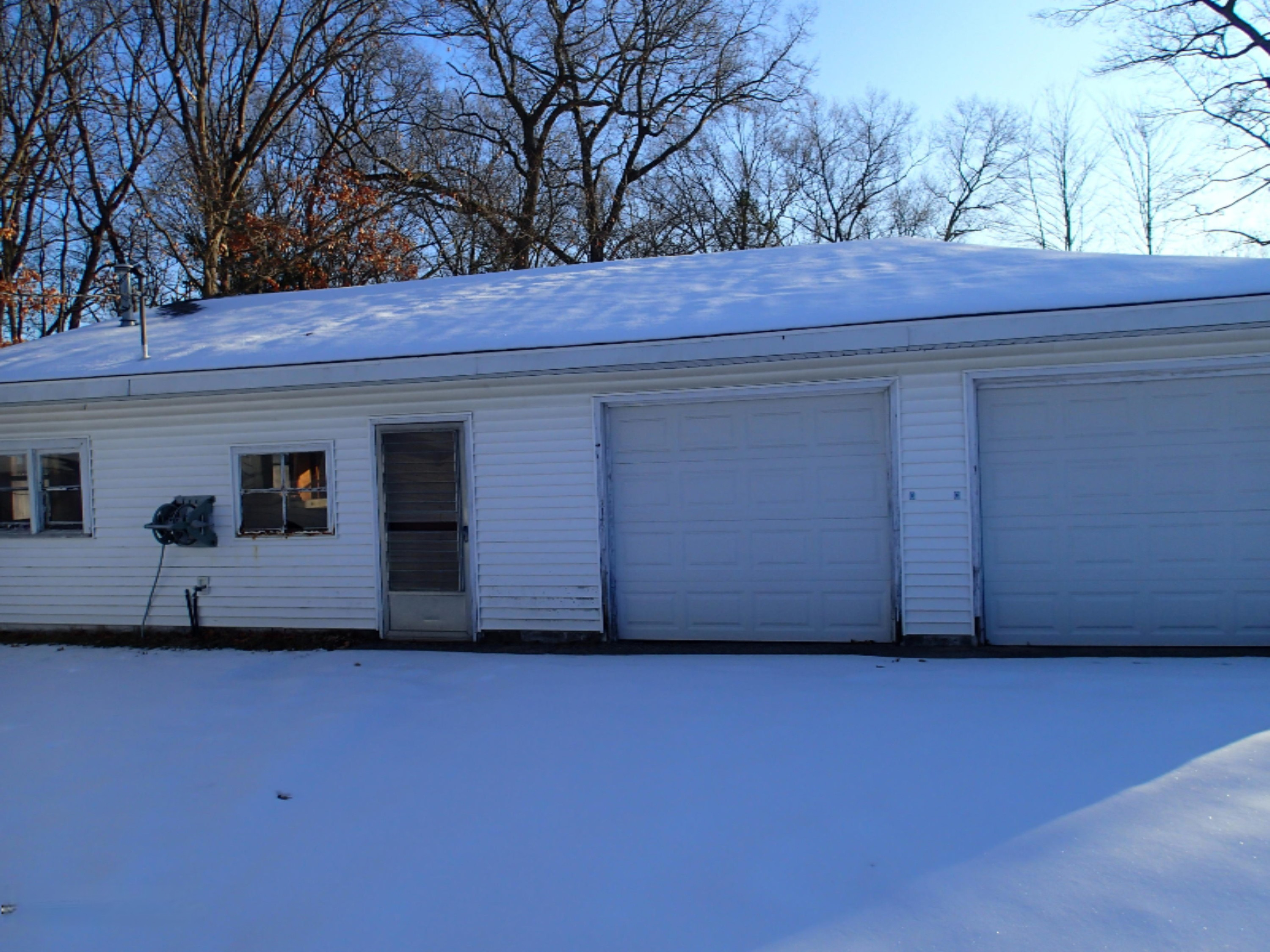 1570 Joslyn Road Muskegon, MI 49445 - Photo 2 of 20 P1290017