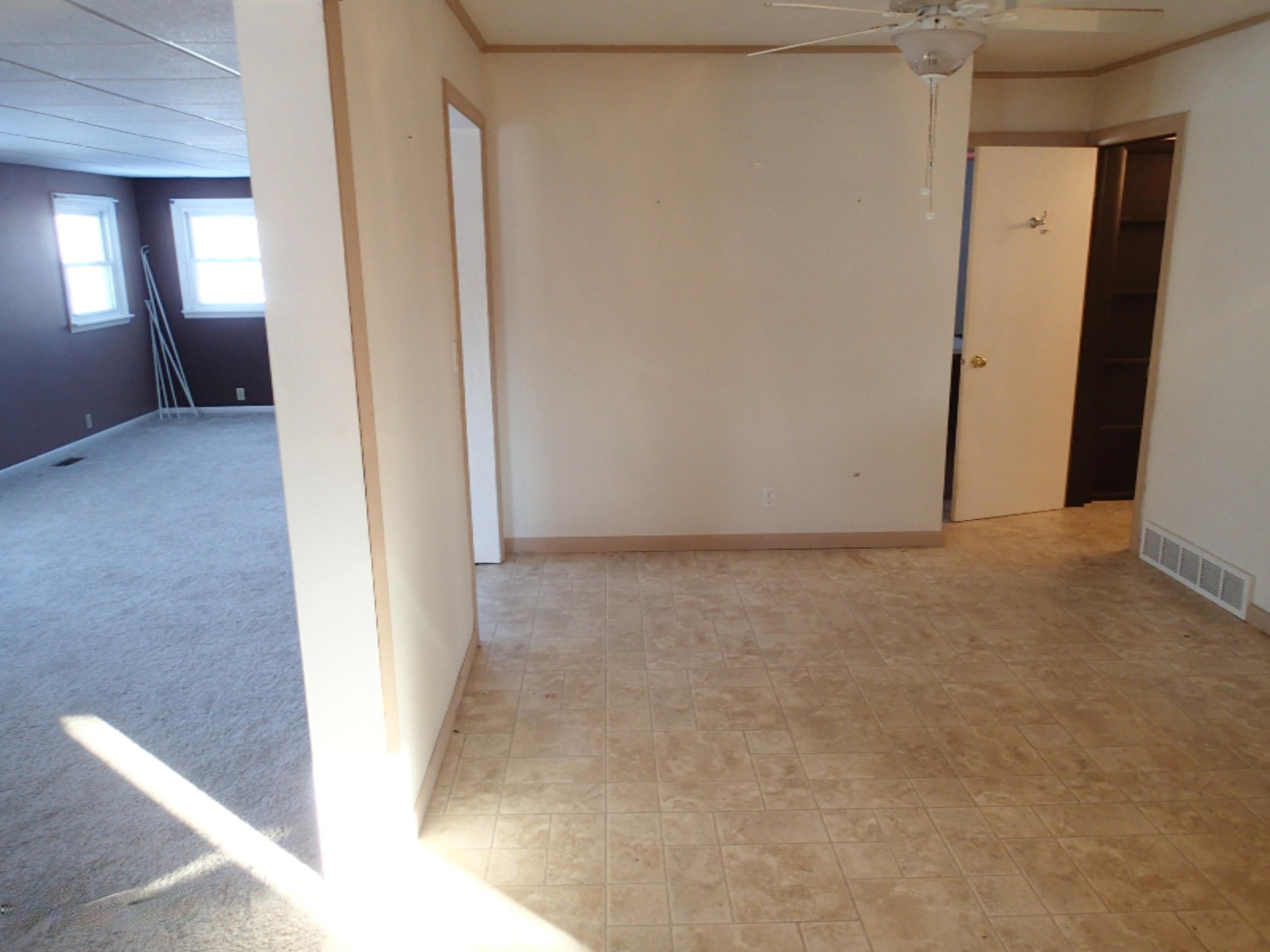 1570 Joslyn Road Muskegon, MI 49445 - Photo 6 of 20 P1290007