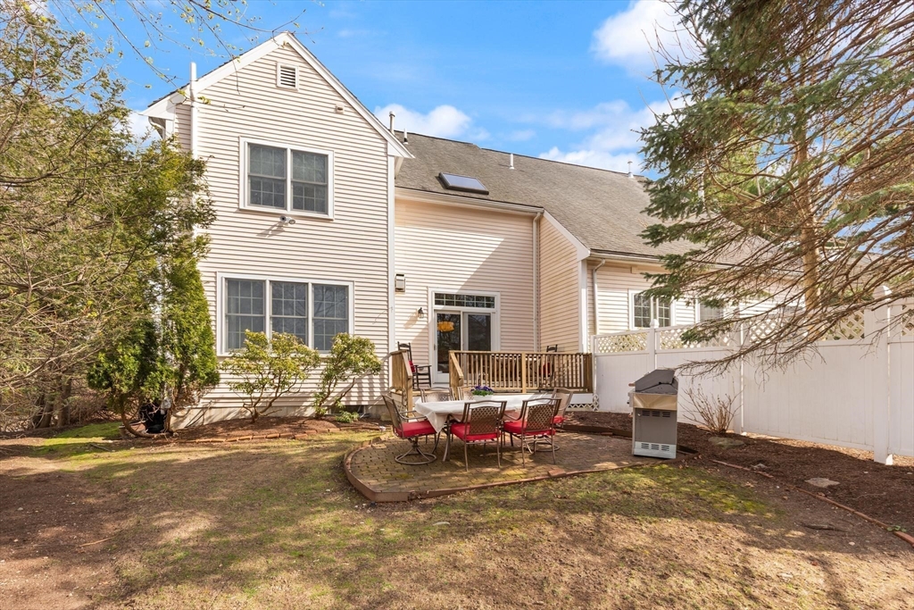 72 Putnam Street, Unit 72 Needham, MA 02494 - Photo 34 of 38