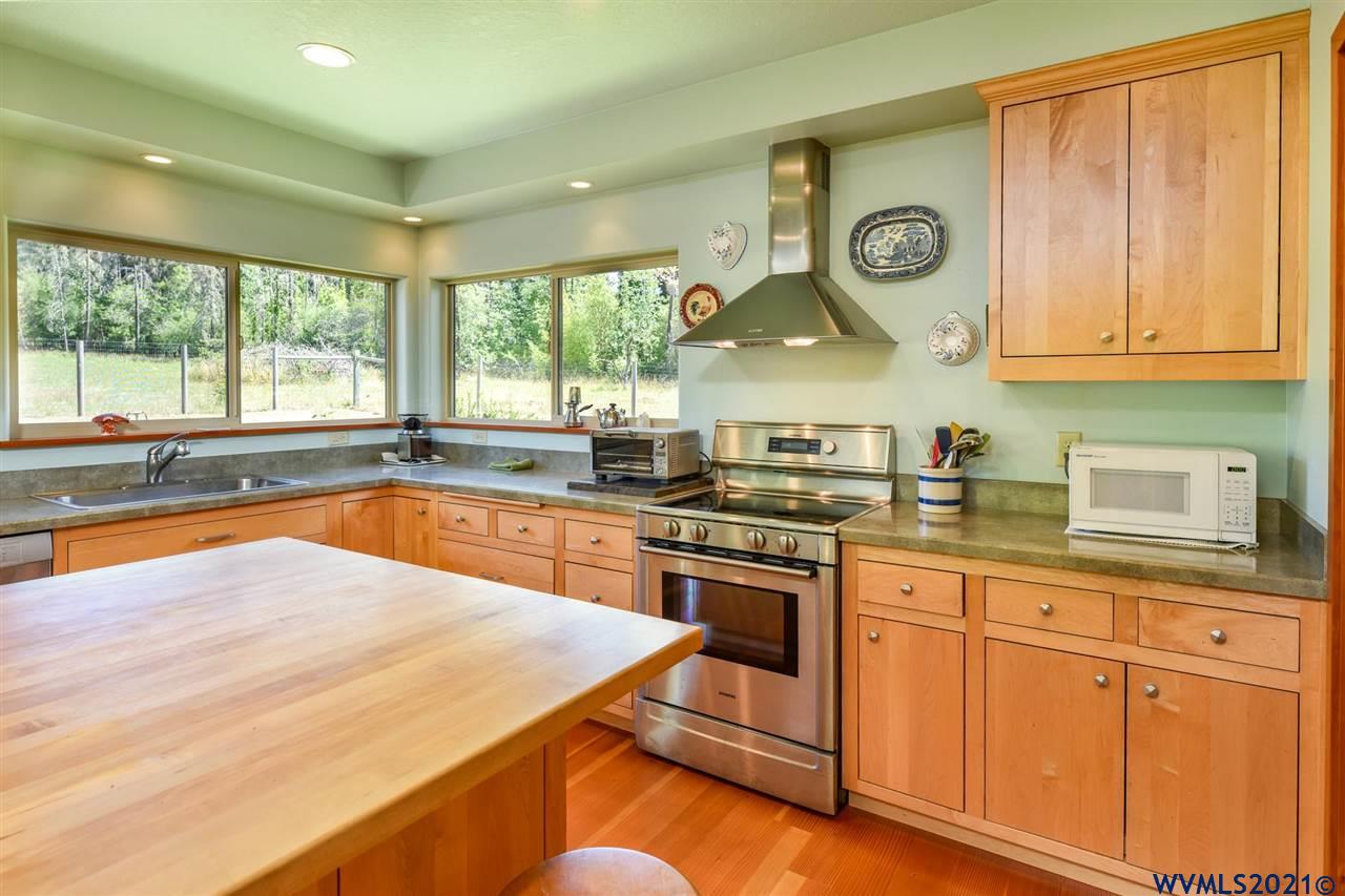 25803 Foster Road Monroe, OR 97456 - Photo 13 of 41 Gallery Image 13