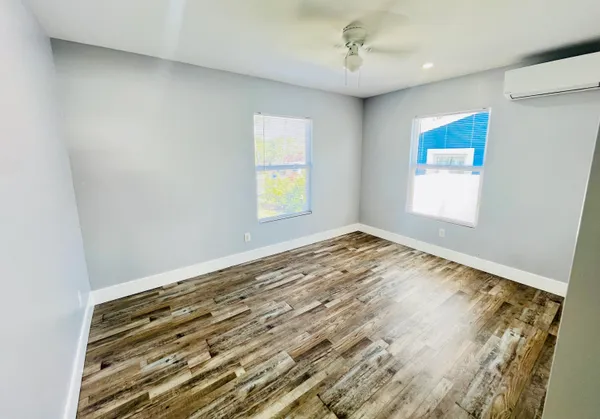 $2,700 | 909 North C Street, Lake Worth Beach, FL 33460