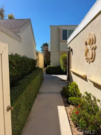 $4,995 | 6 Willow Tree Lane, Irvine, CA 92612